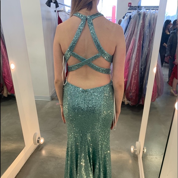 Prom Dress ~ Mermaid Style With Slit - Picture 5 of 5